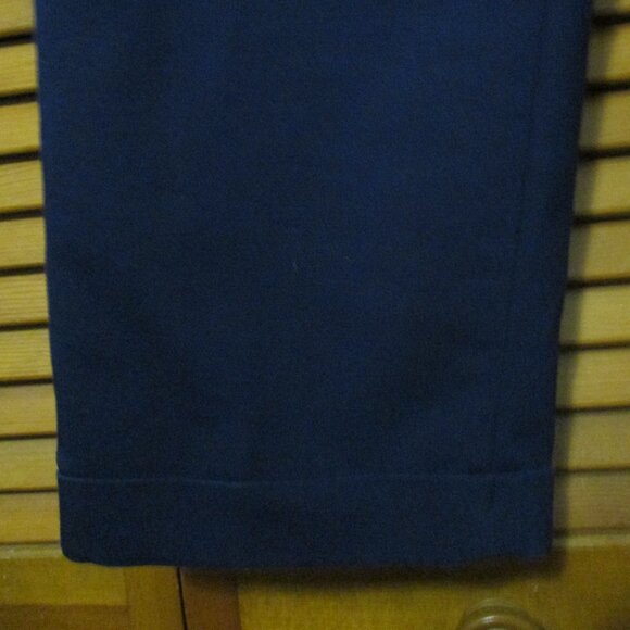 Chaus of New York navy cropped pants zipper pockets & stretch size 14 - Picture 11 of 11